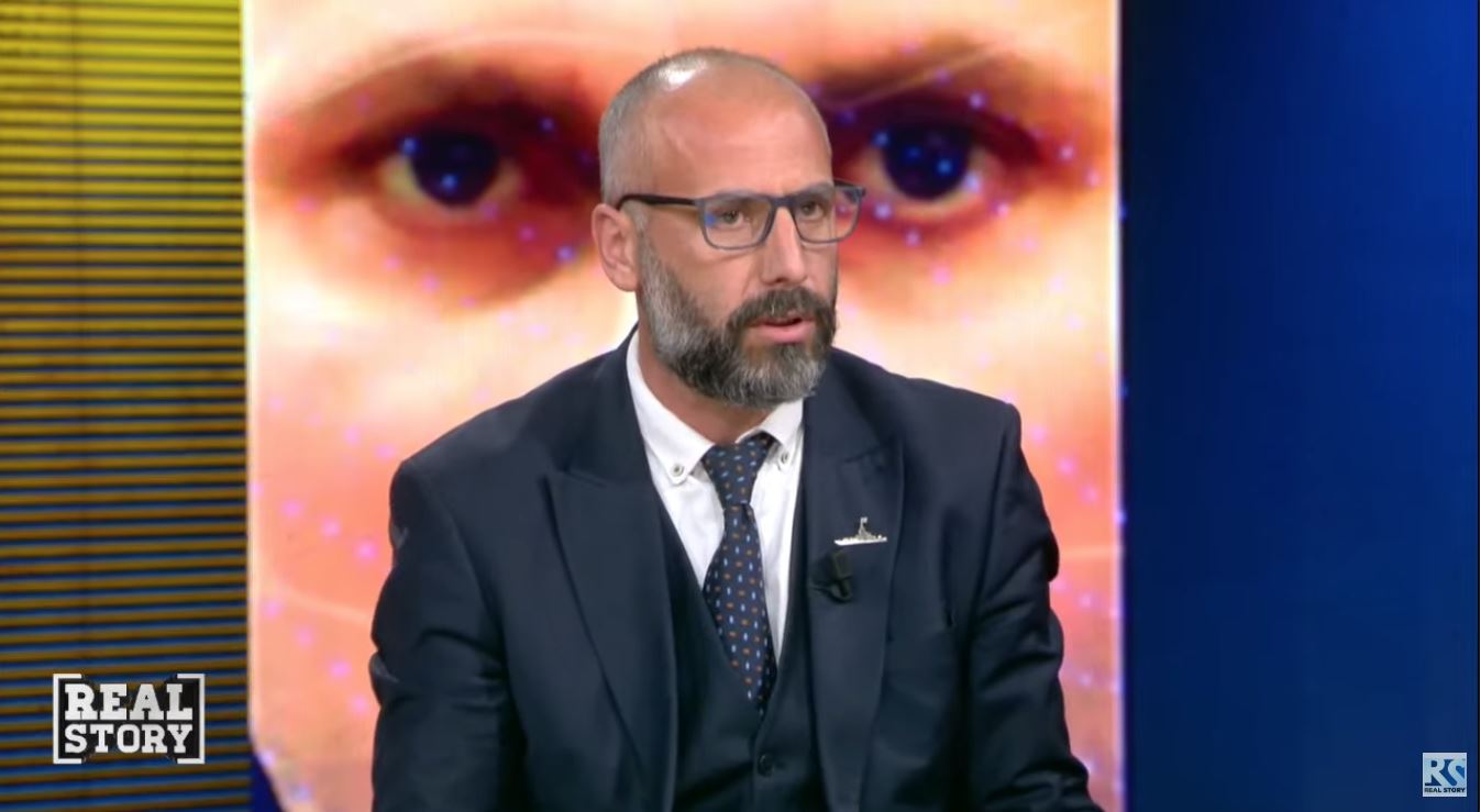 Tre italianët akte dhune në protestën e PD  Eksperti i sigurisë  E rrezikshme  Policia të gjejë kush i ka rekrutuar
