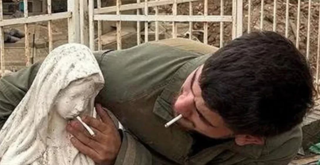 Ushtria izraelite burgos ushtarët që përdhosën dhe fotografuan statujën e Virgjëreshës Mari në Liban