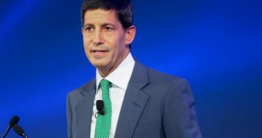 Zgjidhet kreu i rezervës federale/ Senati amerikan konfirmoi Kevin Warsh për këtë detyrë