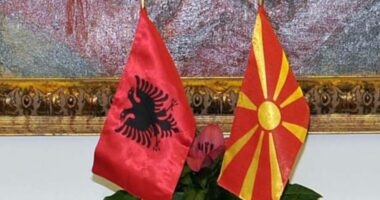 “Erozioni” i marrëveshjes së Ohrit/ Shqiptarët e Shkupit takim me kongresmenin Self