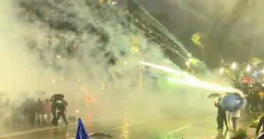 Sadushi “liron” çunat e molotovit/ Apeli i GJKKO liroi 5 militantë që hodhën molotovë gjatë protestës së Berishës