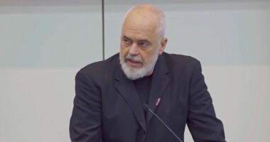 Vizita në Zvicër/ Rama u përgjigjet akuzave: Në 3 dekada nuk kam udhëtuar kurrë privatisht me fondet shtetërore