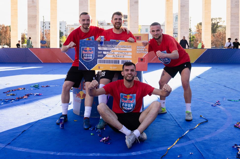 “Red Bull Four 2 Score” – Kampionati unik i futbollit që dhuroi spektakël në Tiranë