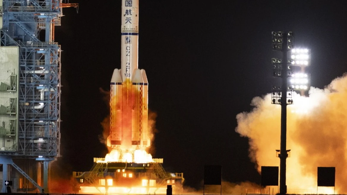 “Shenzhou-23”/ Kina dërgon astronautë në hapësirë për një vit, synon Hënën