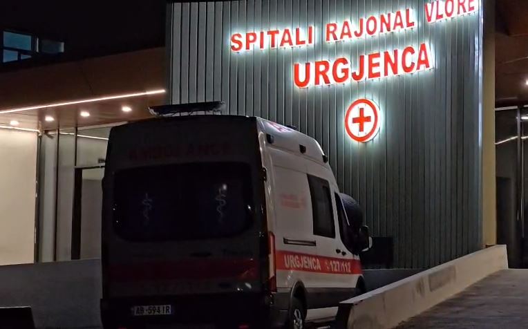 Plagoset me thikë 23 vjeçari në Vlorë  autori në kërkim