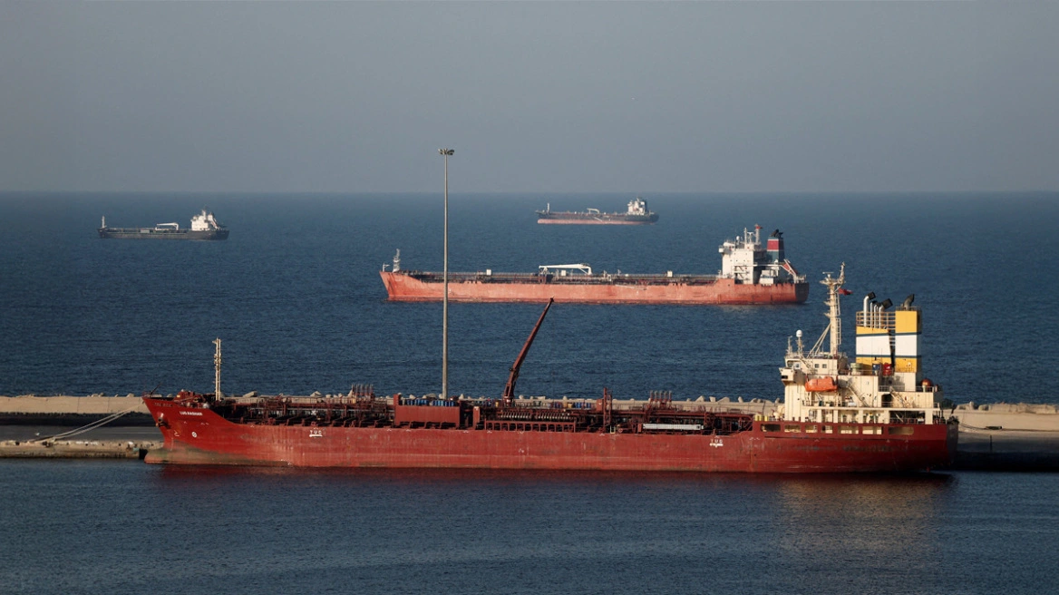 lufta-ne-iran-godet-eksportet-e-naftes-iraku-nxjerr-vetem-10-milione-fuci-permes-hormuzit