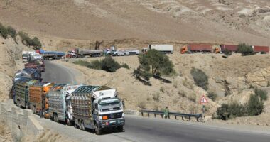 Përmbyset kamioni, 18 të vdekur në lindje të Afganistanit