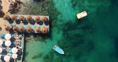 Shqipëria, perla e Ballkanit/ “TTW”: Pritet të regjistrojë rekord turistësh gjatë verës 2026