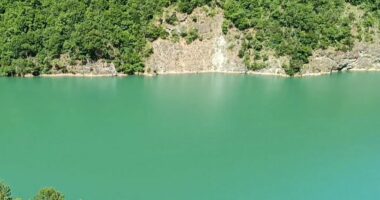 Ulza, perlë turistike/ Qyteza e Matit tërheq gjithnjë e më shumë turistë me natyrën e traditat
