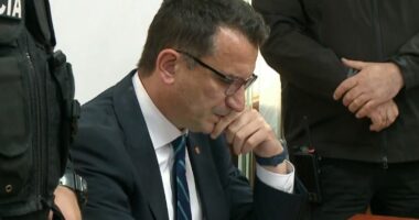 Veliaj kërkon lirinë/ Gjykata e Lartë shqyrton rekursin në 28 maj