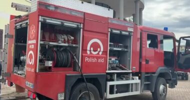 VIDEO/ Makina përfshihet nga flakët, shkak dyshohet një shkëndijë elektrike