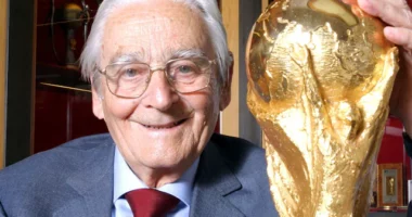Kupa e Botës, një perlë arti/ Mbetet pronë e FIFA, fituesit e kthejnë dhe marrin një kopje të larë në ar
