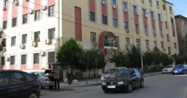 Biznesmenët dyshohet për pastrim parash të një grupi kriminal në Durrës, burg për Orest Sotën