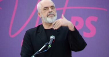 “Kanë hedhur baltë mbi mua e familjen time”, Rama, shqiptarëve: S’ju kam tradhtuar dhe s’ju tradhtoj kurrë!