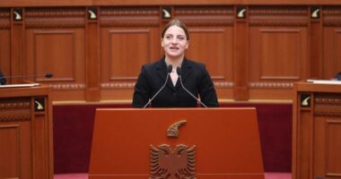 Koçeku kërcënon Bajrat: ‘Ju shkatërroj nëse preket familja ime’