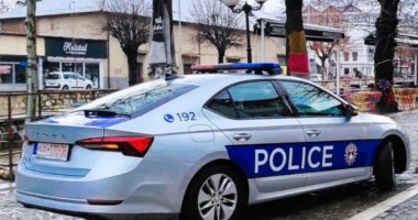 Aksident në Prishtinë/ Një person humb jetën nga përplasja mes dy makinave