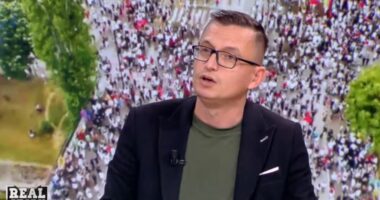 Një protestë, shumë pikëpyetje/ Pedagogu: Loja është ndezur, ka energji por mungon drejtimi