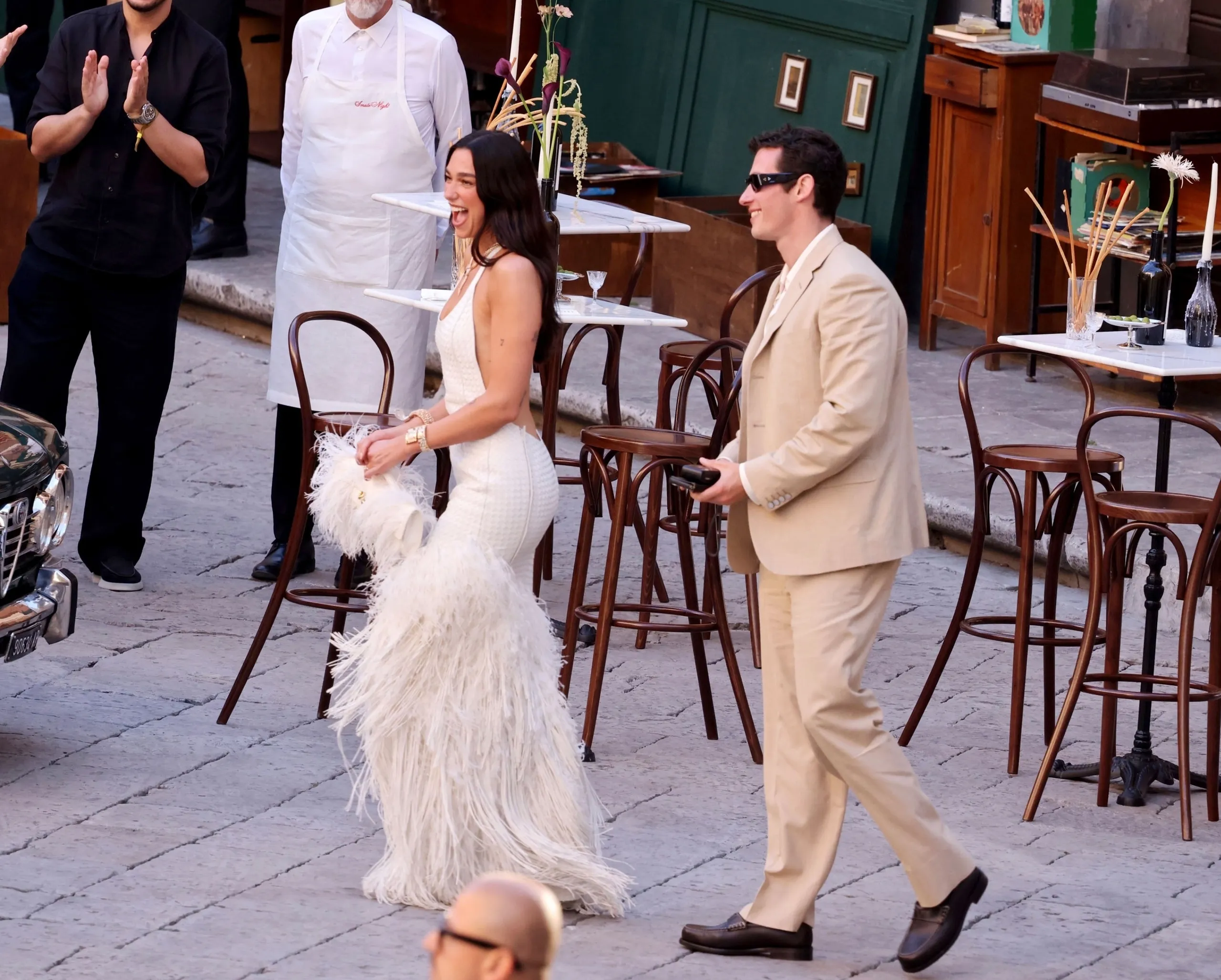 Fillon  dasma e vitit   Dua Lipa dhe Callum Turner nisin festën mes të ftuarve në Palermo