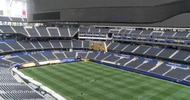 Grevë në prag Botërori/ Punëtorët në stadiumin e Los Angeles ankohen për kushtet dhe pagat