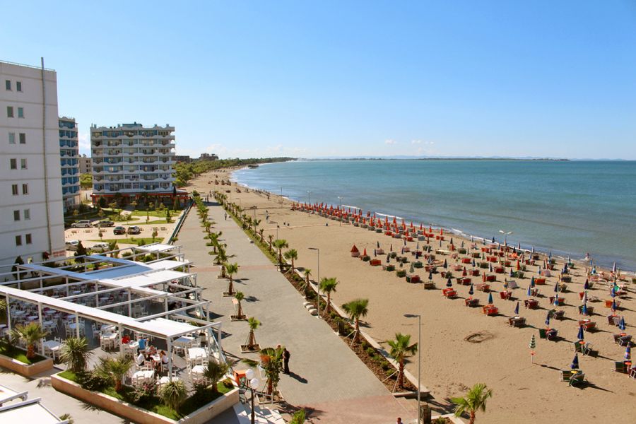 Lezha  sezon premtues  fluks vizitorësh  Destinacionet e preferuara  Shëngjini dhe Rana e Hedhun