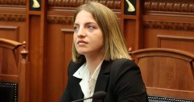 Koçeku, asnjë kallëzim për kërcënimet/ Deputetja akuzoi Bajrat se i kishin kërcënuar familjen