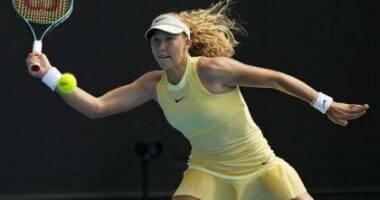 “Mbretëresha” e re e tenisit/ Rusja Mirra Andrejeva triumfon në “Roland Garros”