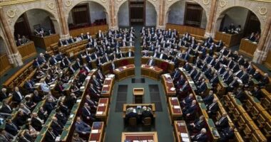 Magyar bllokon rikthimin e Orban/ Parlamenti hungarez miraton kufizimin: Vetëm 8 vjet kryeministër