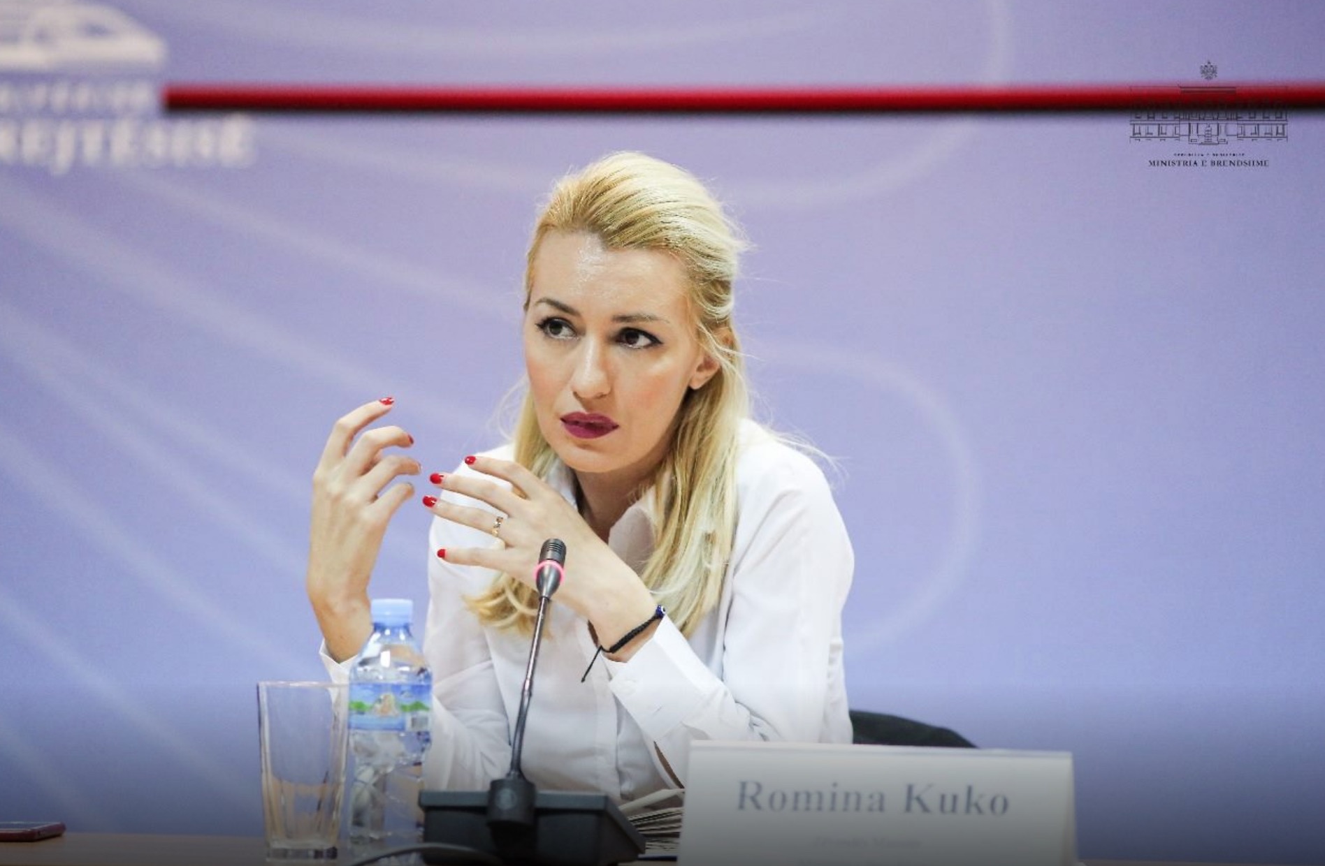 Kuko  Për Elisën dhe për  revolucionin   Deputetja e PS  Plani i saj  atentat ndaj rrugës së Shqipërisë në BE