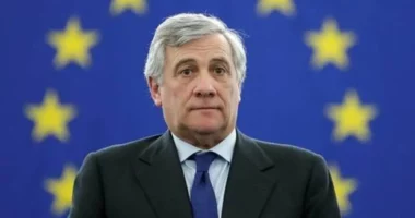 Tajani bën thirrje për paqe në Liban: Hezbollahu të ndalë sulmet dhe Izraeli të mos bombardojë Bejrutin