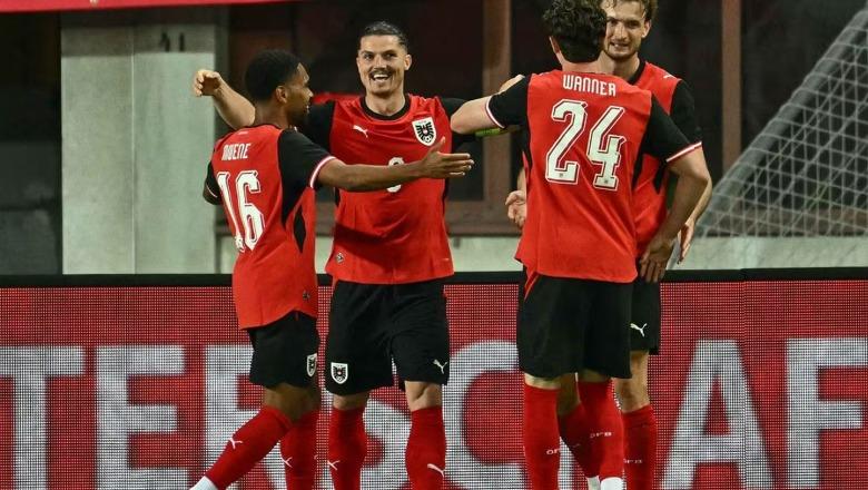 Turqia   poker  para Botërorit  Skuadra e Montella mundi pastër 4 0 Maqedoninë e Veriut