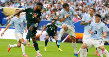 Ndalen dy herë kampionët/ Uruguaj mezi arrin barazimin në Botëror me Arabinë Saudite