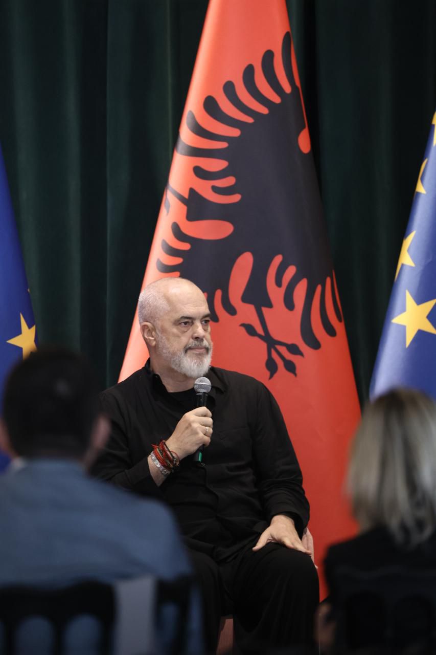 “As i Soros as i Trump”, Rama: Shqiptarët më kanë 