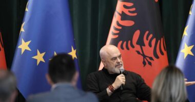 “Investitorët po punojnë me arkitektë dhe inxhinierë të shkëlqyer”, Rama për “Zvërnecin”: Vizioni im është që projekti të realizohet