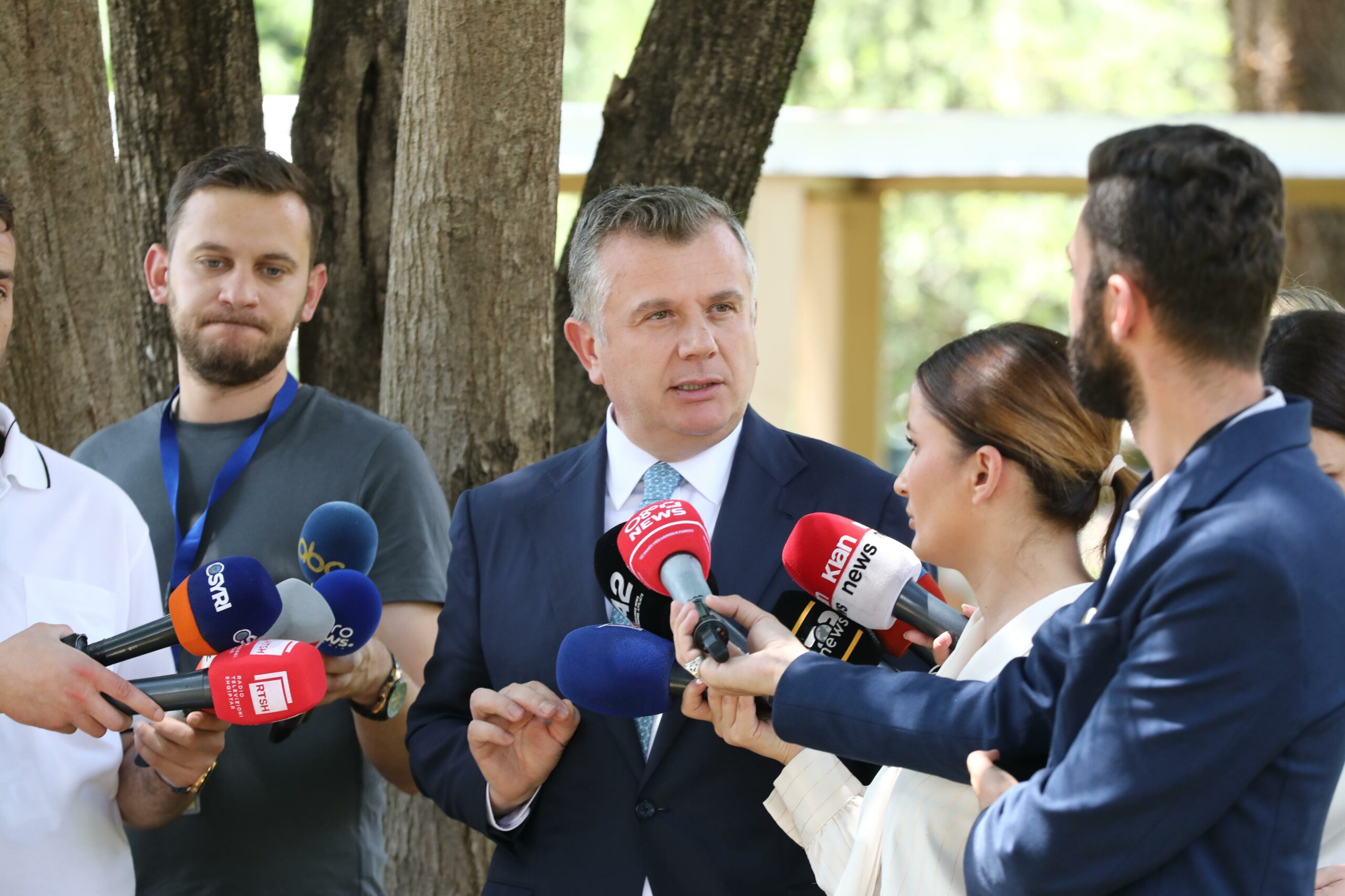 neomalesorja-asnje-shqetesim-ne-ps-balla-le-ta-provojne-pa-grushtin-dhe-trendafilin