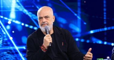 “Problemi i Europës, politika dhe vendimarrjet e përbashkëta”, Rama: E duam ‘martesën’ me BE, pavarësisht problemeve