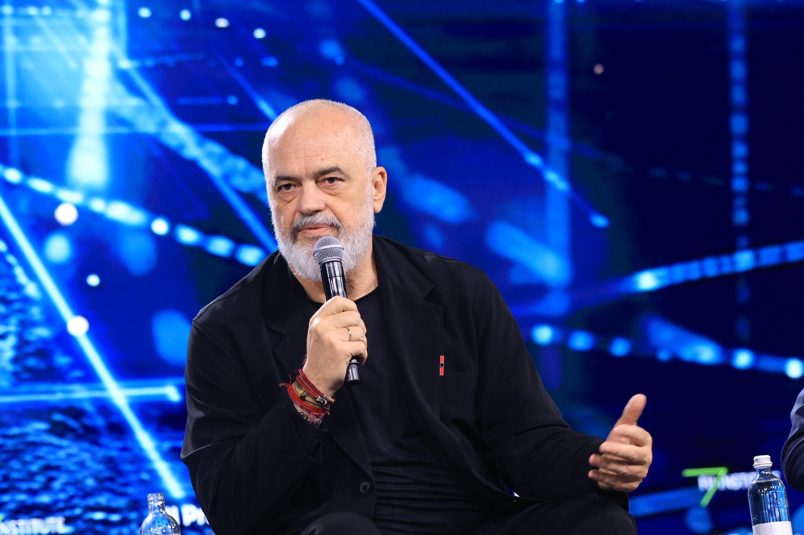 “Problemi i Europës, politika dhe vendimarrjet e përbashkëta”, Rama: E duam ‘martesën’ me BE, pavarësisht problemeve