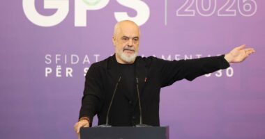 “Protesta, treg për likes”, Rama: Me PS s’fiton dot duke dalë me lugën e ndryshkur në tregun e karrierave të humbura!