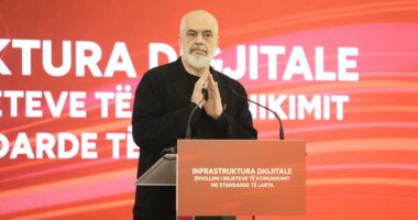 “Gjenerata e mjeteve të transportit publik, e gjelbër”, Rama: Park logjistik për bashkitë. Zgjidhje edhe për parkimet
