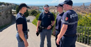 Policët shqiptarë në patrullim në Firence, forcohet bashkëpunimi me autoritetet italiane gjatë sezonit turistik
