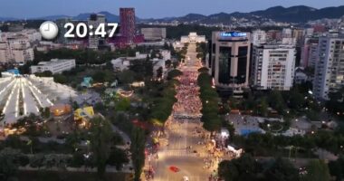 Pamjet me dron nga protesta: Ja pjesëmarrja në Bulevard