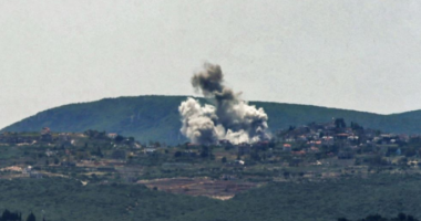 Izraeli bombardon 150 pozicione të Hezbollahut në Liban