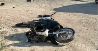 Aksident me vdekje në Fier/ Motomjeti del nga rruga, humb jetën 34-vjeçari