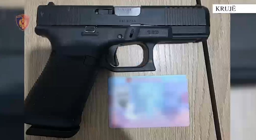 Qarkullonte i armatosur  arrestohet në rrethrrotullimin e Rinasit 31 vjeçari nga Lezha