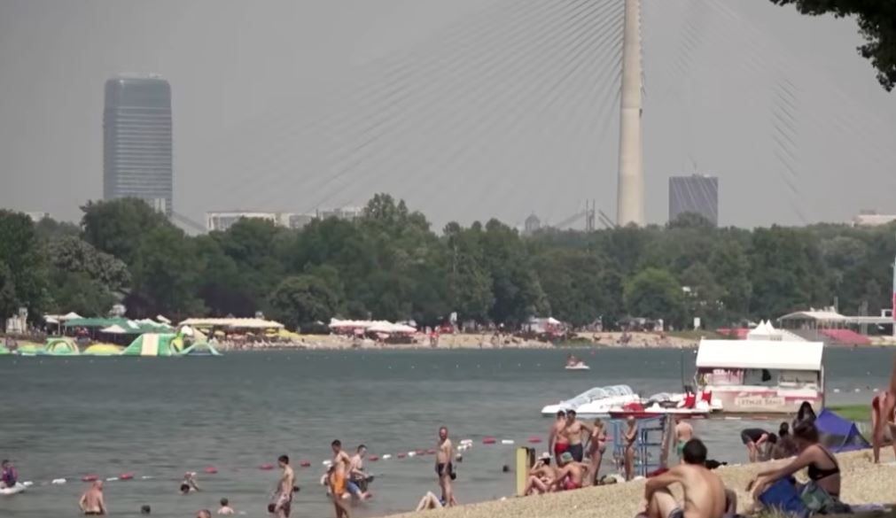 Ballkani  në darën  e të nxehtit  Vala afrikane afrohet mbi rajon  në fundjavë deri 39 gradë celcius