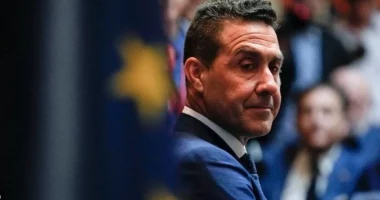 Gjenerali italian, Roberto Vannacci lanson parti të ekstremit të djathtë