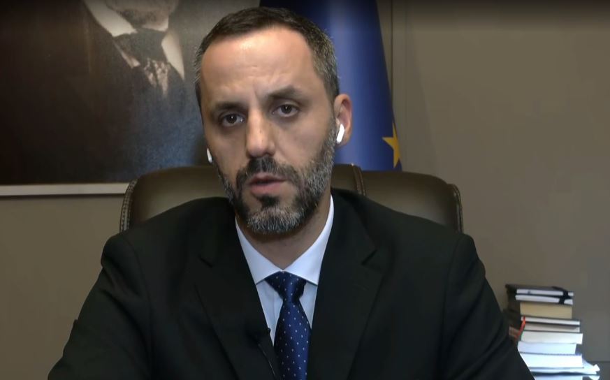 Protesta, Lamallari: Ka prova se elementë të caktuar nuk kanë të bëjnë me agjendën kombëtare