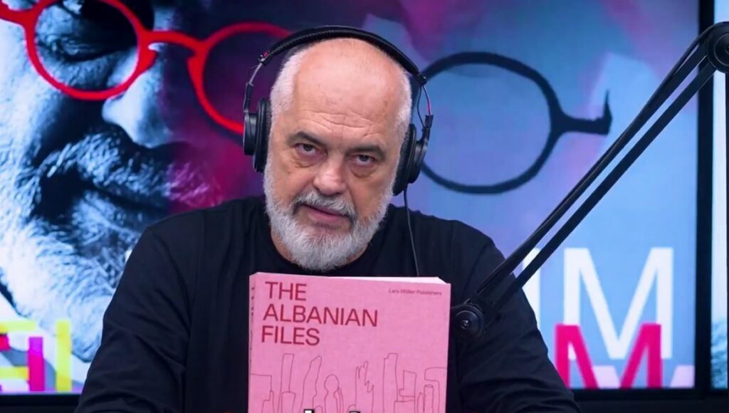 Rama reagon për  The Albanian Files   Nuk është libri im  Sulmet janë një inkuizicion nga fryma e bulevardit