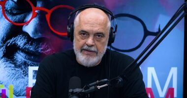 Rama publikon mesazhin e qytetarit: Kjo protestë më intereson, e shtirjeve më neverit!