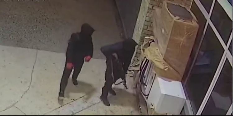 Grabiti një pikë karburanti në Krujë, arrestohet pas disa ditësh autori/ Video, momenti i grabitjes