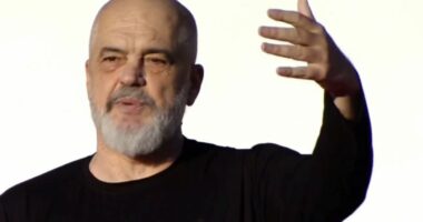 “Ejani bashkohuni me PS për më shumë zhvillim”/ Zvërneci, Rama: Jam gati të flas nëse duan